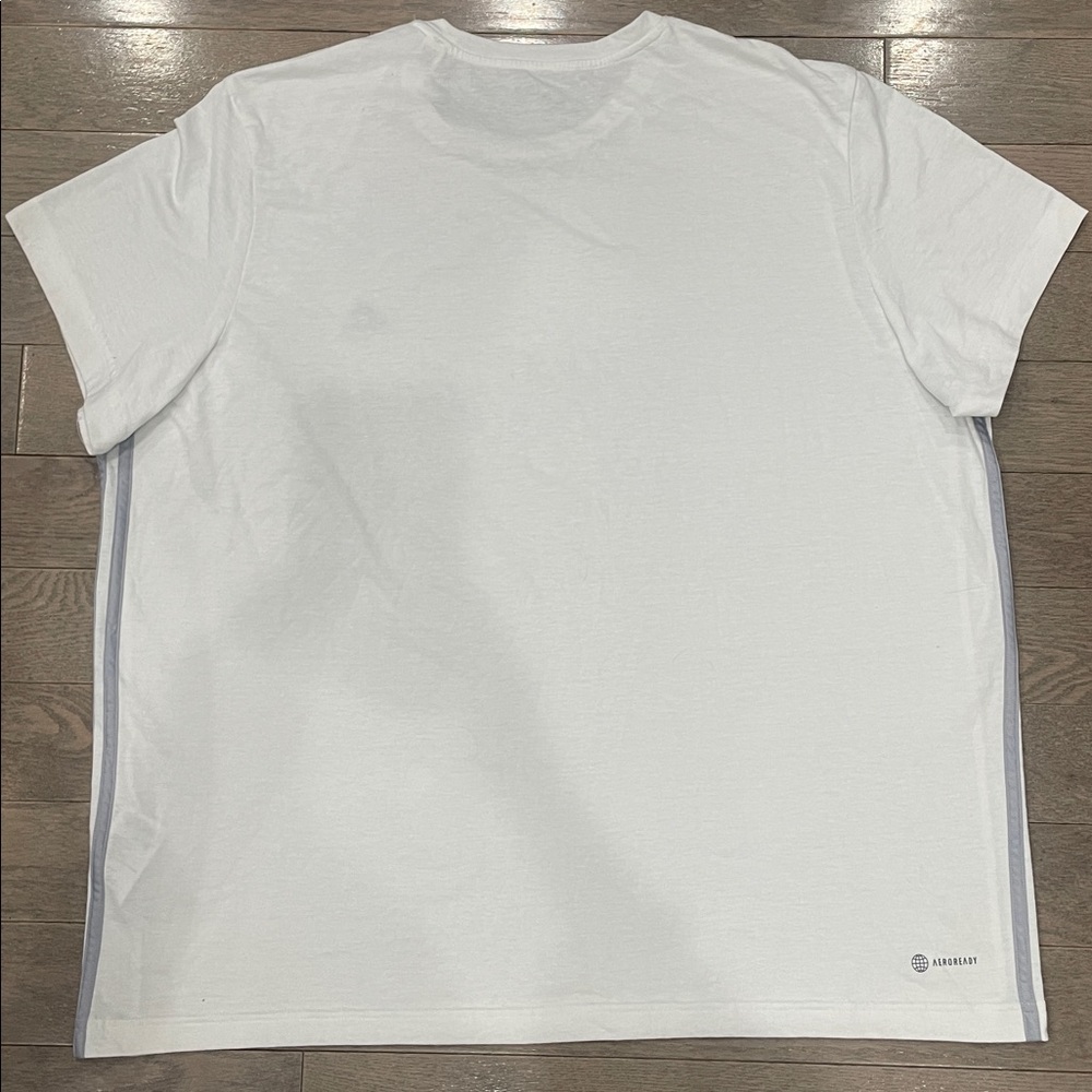 Adidas Men's White T-Shirt. Size 2XL - Picture 8 of 16